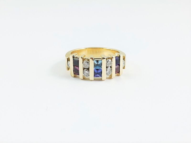 Gallery Bench Jewellery