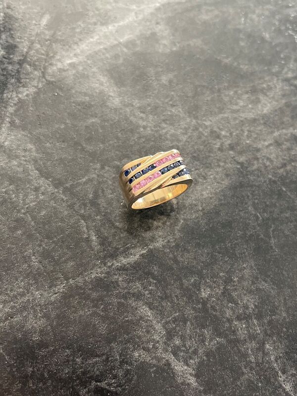 Gallery Bench Jewellery