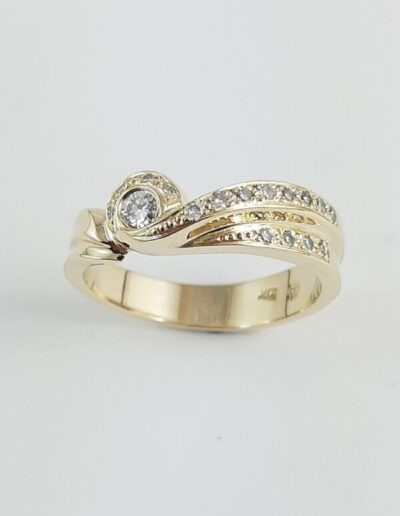 10KY Custom Heirloom Diamond Ring