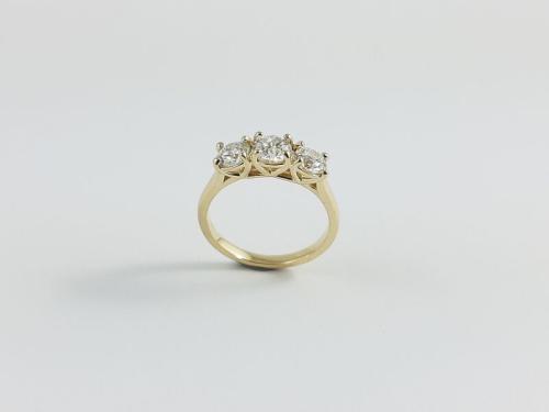14KY 3 Diamond Ring
