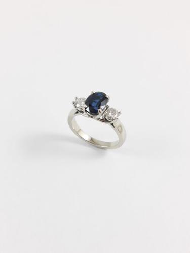 18KW Sapphire Diamond Ring