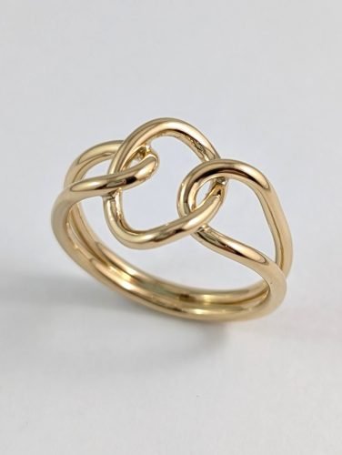 18K Yellow Gold Loop Ring